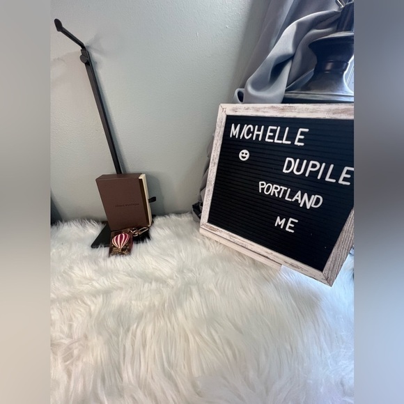 LOUIS vuitton Brown Illustre Air Balloon DE charm intial EC - Picture 2 of 14